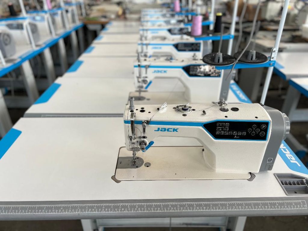 Automatic Sewing Machine Jack A4F